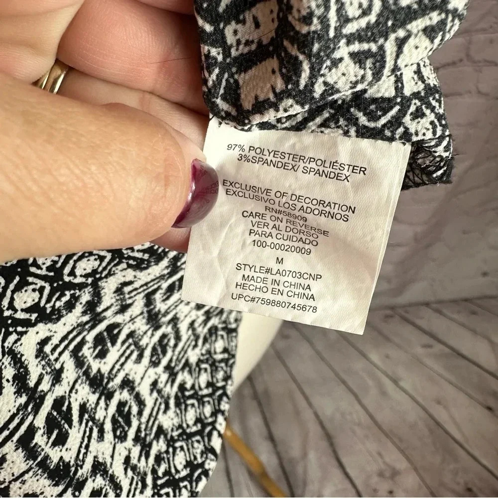 Gibson latimer boho  tassled Blouse size medium - Picture 6 of 6